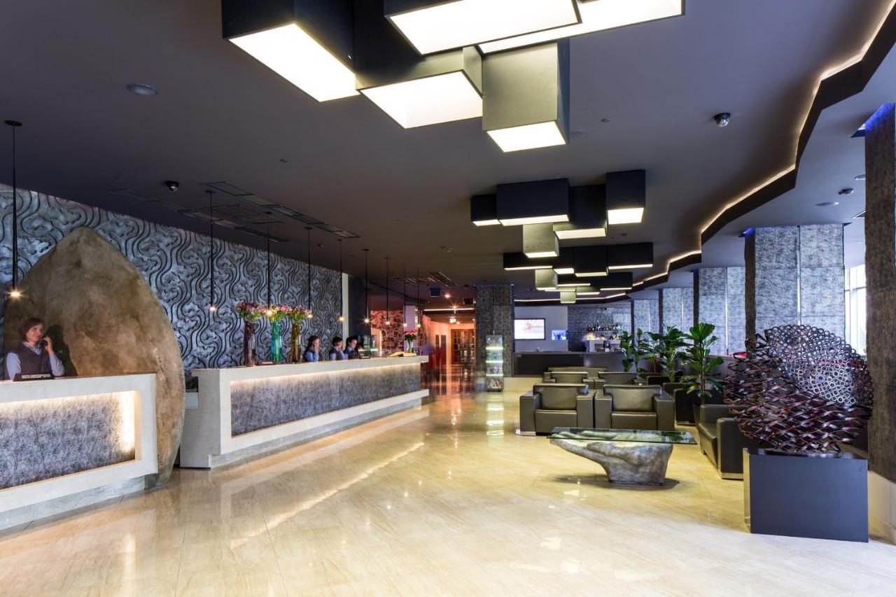 Mirotel Resort And Spa Truskavets Dış mekan fotoğraf Lobby